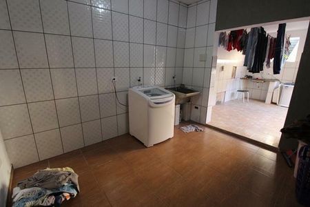 Casa à venda com 223m², 3 quartos e 2 vagas