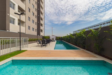 Apartamento para alugar com 50m², 2 quartos e 1 vaga Apartamento para alugar com 50m², 2 quartos e 1 vagaPiscina