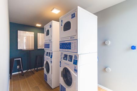Apartamento para alugar com 50m², 2 quartos e 1 vaga Apartamento para alugar com 50m², 2 quartos e 1 vagaLavanderia