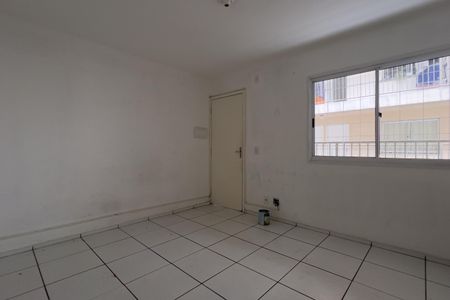 Sala de apartamento para alugar com 2 quartos, 60m² em Jardim Guilhermino, Guarulhos