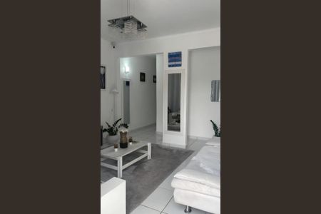 Casa à venda com 150m², 2 quartos e 6 vagasBanheiro
