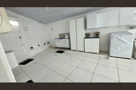 Casa à venda com 150m², 2 quartos e 6 vagasCozinha