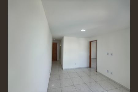 Sala de apartamento à venda com 1 quarto, 77m² em Jacarepaguá, Rio de Janeiro