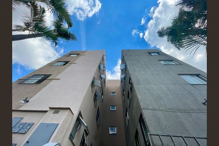 Apartamento à venda com 55m², 2 quartos e 1 vaga Apartamento à venda com 55m², 2 quartos e 1 vagaFachada
