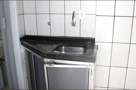 Cozinha de kitnet/studio para alugar com 1 quarto, 26m² em Bela Vista, São Paulo