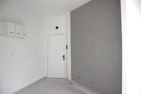 Sala - Dormitório de kitnet/studio para alugar com 1 quarto, 26m² em Bela Vista, São Paulo