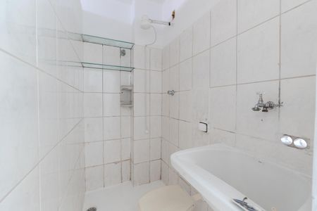 Banheiro de apartamento para alugar com 1 quarto, 27m² em Bela Vista, São Paulo