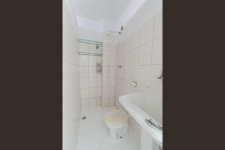 Banheiro de apartamento para alugar com 1 quarto, 27m² em Bela Vista, São Paulo