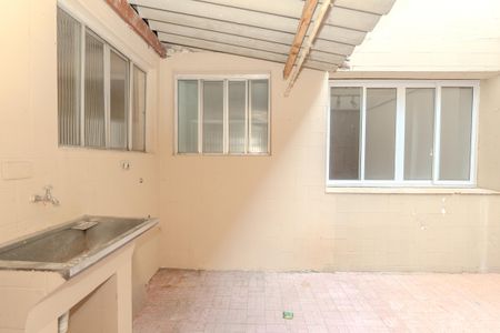 Apartamento à venda com 66m², 2 quartos e 1 vagaÁrea de Serviço