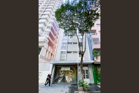 Apartamento à venda com 42m², 1 quarto e sem vagaFachada