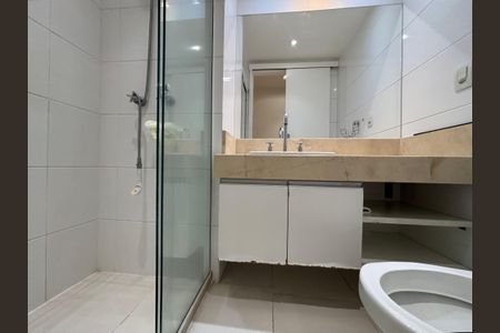 Apartamento para alugar com 95m², 3 quartos e 1 vagaBanheiro social 1