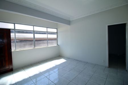 Sala de apartamento para alugar com 2 quartos, 63m² em Brás de Pina, Rio de Janeiro