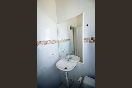 Apartamento para alugar com 63m², 2 quartos e sem vagaBanheiro