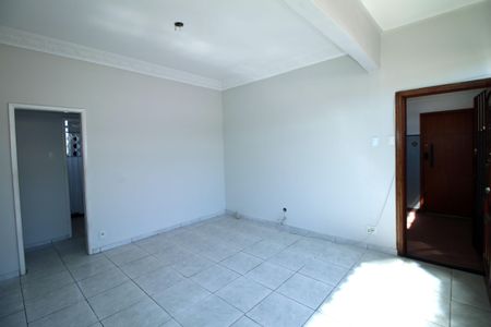 Sala de apartamento para alugar com 2 quartos, 63m² em Brás de Pina, Rio de Janeiro