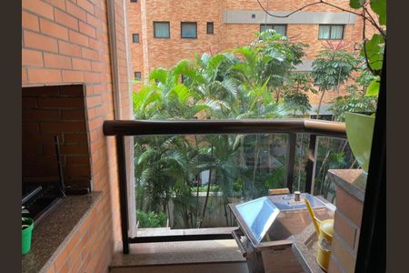 Apartamento à venda com 208m², 4 quartos e 3 vagas