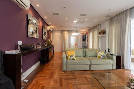 Apartamento à venda com 223m², 4 quartos e 4 vagas