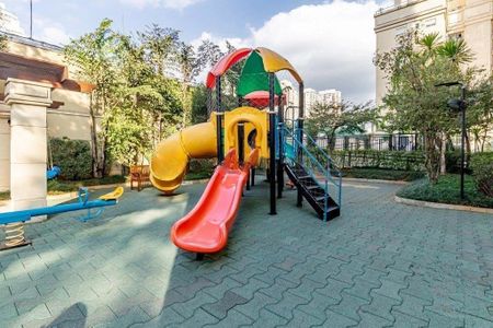 Apartamento à venda com 223m², 4 quartos e 4 vagas