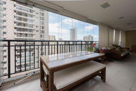 Apartamento à venda com 223m², 4 quartos e 4 vagas