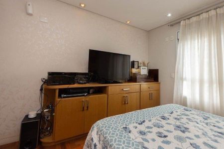 Apartamento à venda com 223m², 4 quartos e 4 vagas