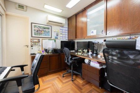 Apartamento à venda com 223m², 4 quartos e 4 vagas