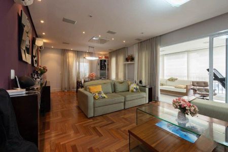 Apartamento à venda com 4 quartos, 223m² em Vila Romana, São Paulo