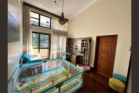 Casa à venda com 5 quartos, 353m² em Cursino, São Paulo