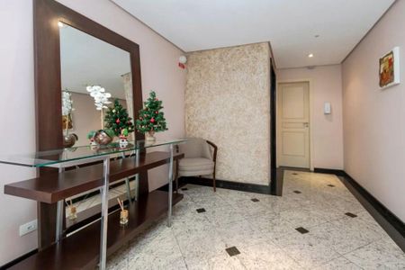 Apartamento para alugar com 121m², 4 quartos e 3 vagas