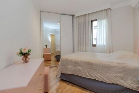 Apartamento para alugar com 121m², 4 quartos e 3 vagas