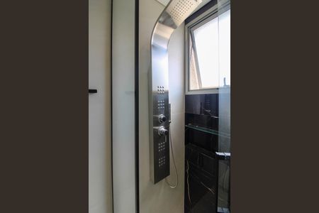 Apartamento para alugar com 252m², 3 quartos e 4 vagasBanheiro Suíte 3