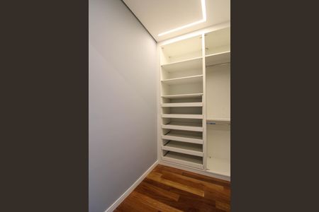 Apartamento para alugar com 252m², 3 quartos e 4 vagasCloset Suíte 3