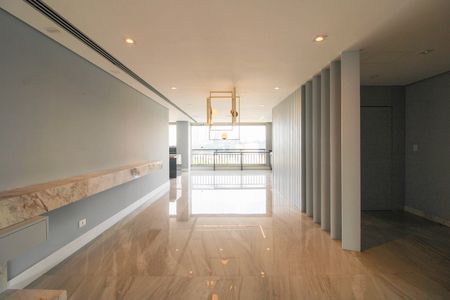 Apartamento para alugar com 252m², 3 quartos e 4 vagasSala