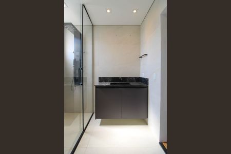 Apartamento para alugar com 252m², 3 quartos e 4 vagasBanheiro Suíte 3