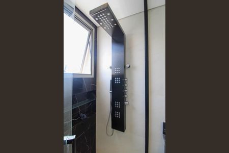 Apartamento para alugar com 252m², 3 quartos e 4 vagasBanheiro Suíte 3