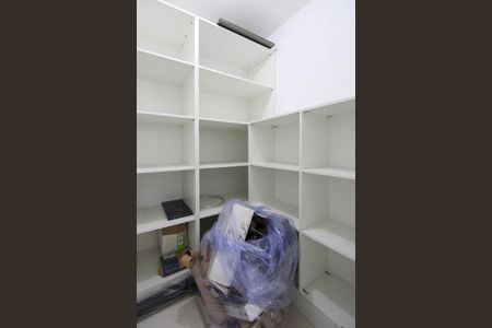 Apartamento para alugar com 252m², 3 quartos e 4 vagasQuarto de Serviço