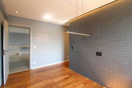 Apartamento para alugar com 252m², 3 quartos e 4 vagasEscritório