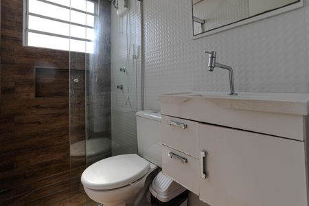 Banheiro de apartamento para alugar com 2 quartos, 55m² em Conjunto Residencial do Bosque, Mogi das Cruzes
