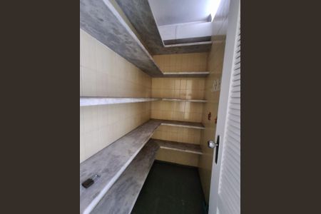Casa à venda com 389m², 5 quartos e 3 vagas Casa à venda com 389m², 5 quartos e 3 vagasFoto 17