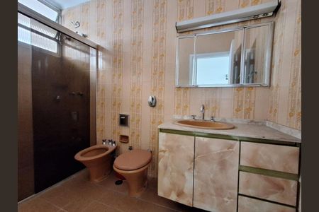 Casa à venda com 389m², 5 quartos e 3 vagas Casa à venda com 389m², 5 quartos e 3 vagasFoto 01