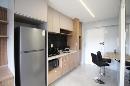 Cozinha de kitnet/studio para alugar com 1 quarto, 28m² em Indianópolis, São Paulo
