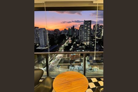 Apartamento à venda com 1 quarto, 38m² em Campo Belo, São Paulo
