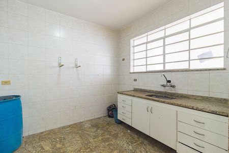 Casa para alugar com 60m², 1 quarto e 2 vagasCozinha