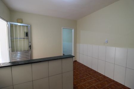 Sala/Cozinha de casa para alugar com 2 quartos, 45m² em Rio Pequeno, São Paulo
