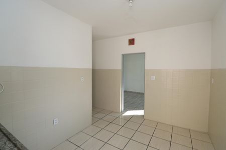 Cozinha  de casa para alugar com 1 quarto, 40m² em Vila Irmaos Arnoni, São Paulo