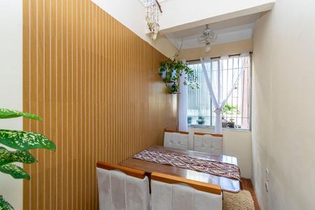 Apartamento para alugar com 58m², 2 quartos e 1 vagaSala