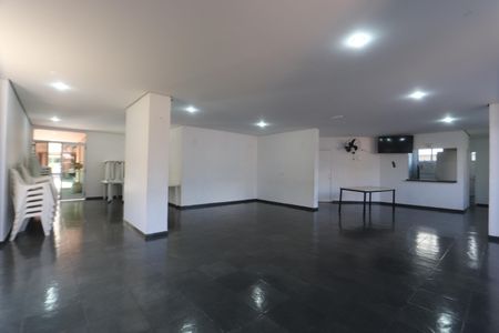 Apartamento para alugar com 70m², 3 quartos e 1 vagaÁrea comum - Salão de festas
