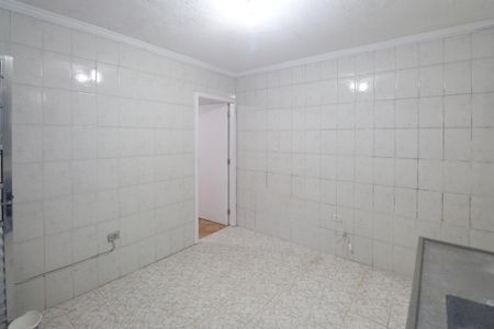 Cozinha  de casa para alugar com 1 quarto, 45m² em Vila Irmaos Arnoni, São Paulo