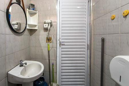 Studio para alugar com 18m², 0 quarto e sem vaga Studio para alugar com 18m², 0 quarto e sem vagaBanheiro