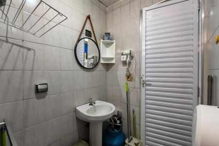 Studio para alugar com 18m², 0 quarto e sem vaga Studio para alugar com 18m², 0 quarto e sem vagaBanheiro