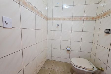 Casa à venda com 250m², 3 quartos e 3 vagasBanheiro