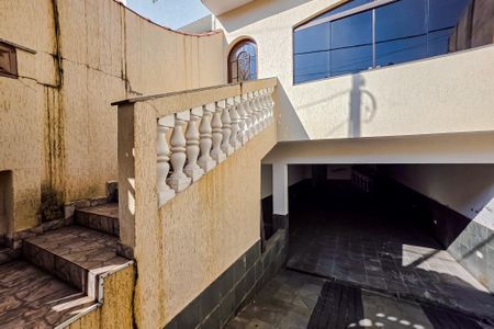 Casa à venda com 250m², 3 quartos e 3 vagasGaragem